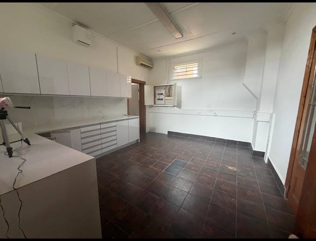 150M² MEDICAL SUITE TO LET IN PIETERMARITZBURG CENTRAL